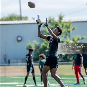 Meet your Posher, Kenyon